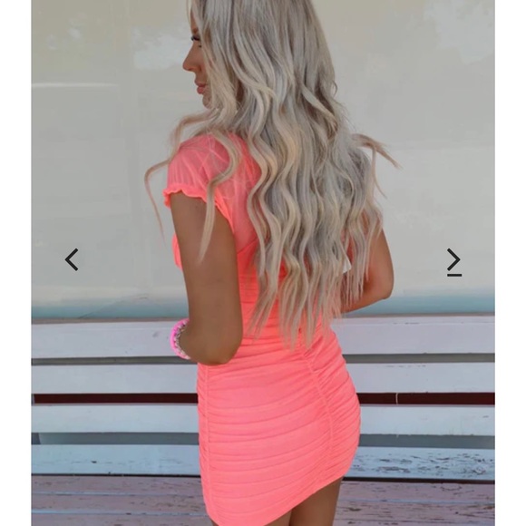 Carlie Coral Ruched Bodycon Mini Dress, NWT - Picture 3 of 6